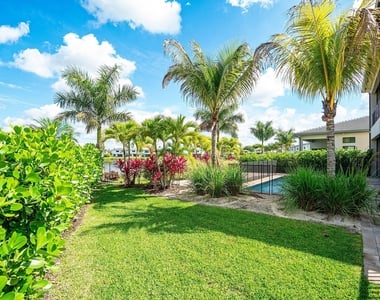8233 Crystal Downs Avenue - Photo Thumbnail 55