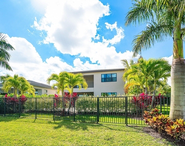 8233 Crystal Downs Avenue - Photo Thumbnail 54