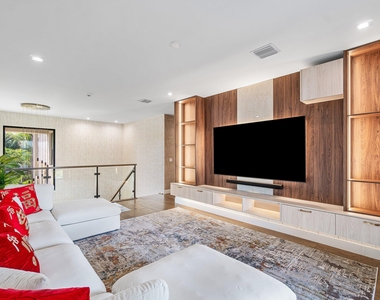 8233 Crystal Downs Avenue - Photo Thumbnail 26