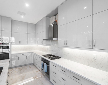 8233 Crystal Downs Avenue - Photo Thumbnail 11