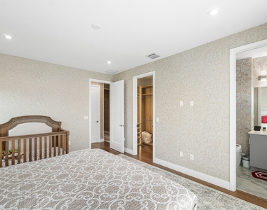 8233 Crystal Downs Avenue - Photo Thumbnail 45