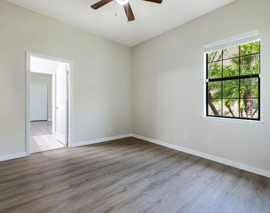 3425 Siena Circle - Photo Thumbnail 26