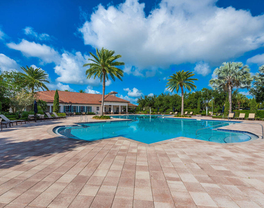 3425 Siena Circle - Photo Thumbnail 35