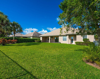 3425 Siena Circle - Photo Thumbnail 39