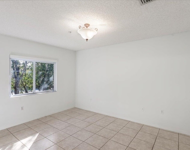 10129 W Atlantic Boulevard - Photo Thumbnail 7