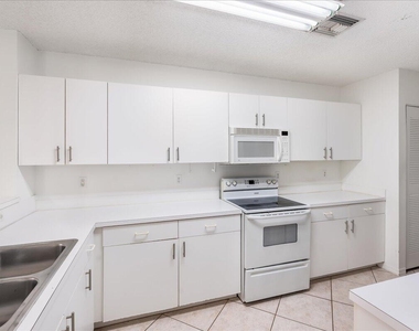 10129 W Atlantic Boulevard - Photo Thumbnail 18