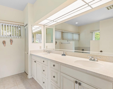 2584 Muirfield Court - Photo Thumbnail 29