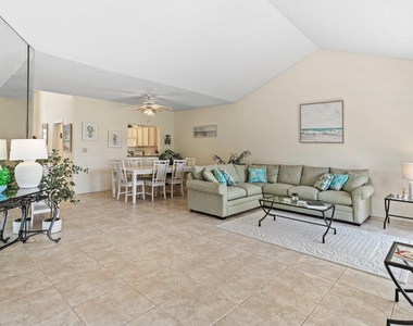 2584 Muirfield Court - Photo Thumbnail 12