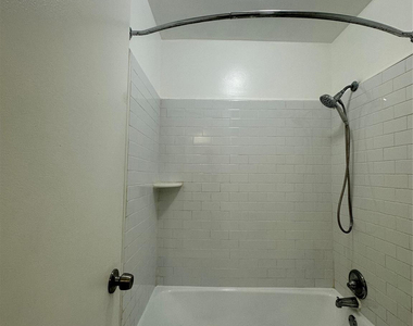 4340 Nw 80th Avenue - Photo Thumbnail 14