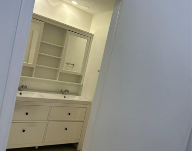 4340 Nw 80th Avenue - Photo Thumbnail 17