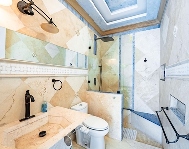 1325 N Mangonia Drive - Photo Thumbnail 7