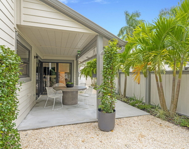 2474 Bedford Mews Drive - Photo Thumbnail 24