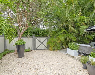 2474 Bedford Mews Drive - Photo Thumbnail 30