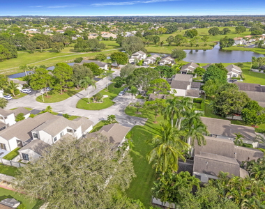 2474 Bedford Mews Drive - Photo Thumbnail 46