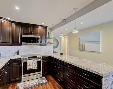 5420 N Ocean Drive - Photo Thumbnail 18