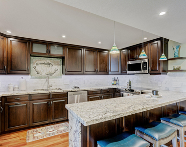 5420 N Ocean Drive - Photo Thumbnail 16