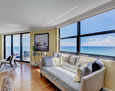 5420 N Ocean Drive - Photo Thumbnail 2
