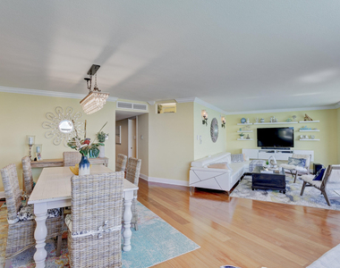 5420 N Ocean Drive - Photo Thumbnail 10
