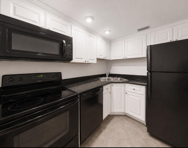 3740 Inverrary Drive - Photo Thumbnail 28