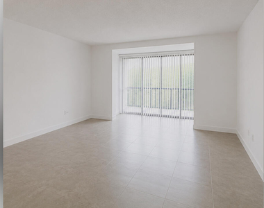 3740 Inverrary Drive - Photo Thumbnail 20