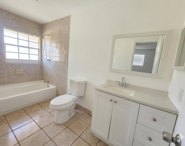 7931 Sw 7th Place - Photo Thumbnail 8
