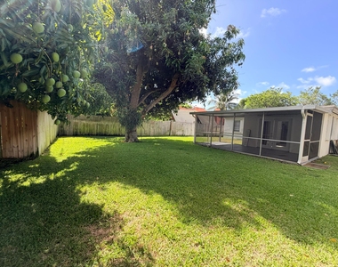827 Franklin Road - Photo Thumbnail 16
