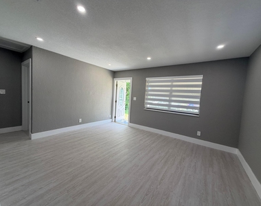 827 Franklin Road - Photo Thumbnail 1