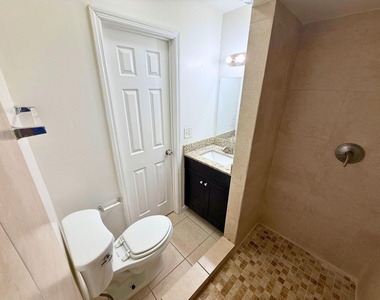 4100 Nw 16th Avenue - Photo Thumbnail 10