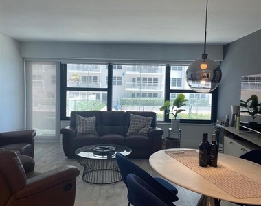 3800 Galt Ocean Drive - Photo Thumbnail 10