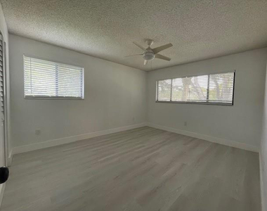 9499 W Mcnab Road - Photo Thumbnail 14