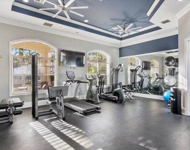 9905 Baywinds Drive - Photo Thumbnail 3