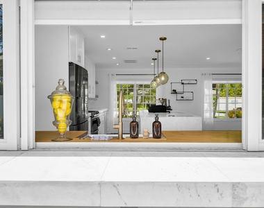 701 Appleby Street - Photo Thumbnail 10