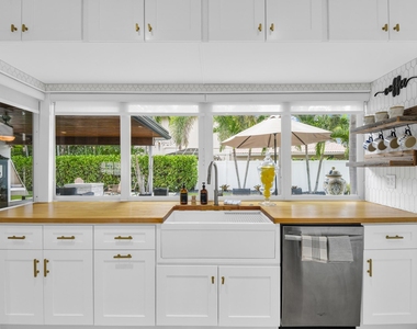 701 Appleby Street - Photo Thumbnail 7