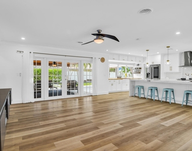 701 Appleby Street - Photo Thumbnail 14
