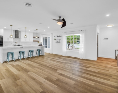 701 Appleby Street - Photo Thumbnail 13