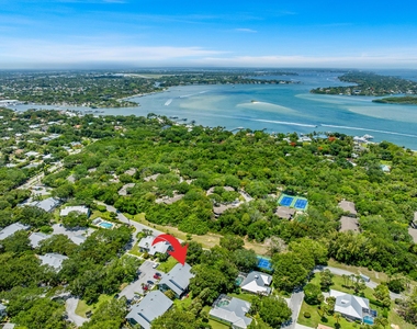5280 Se Seascape Way - Photo Thumbnail 1