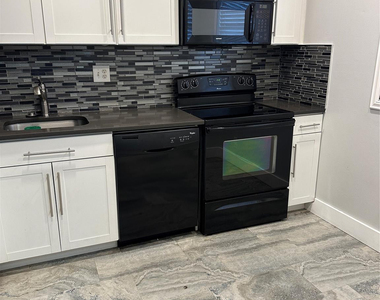 8310 Sands Point Boulevard - Photo Thumbnail 4