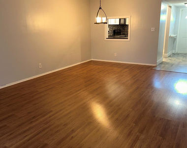8310 Sands Point Boulevard - Photo Thumbnail 9