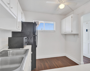 2640 S Garden Dr Drive S - Photo Thumbnail 10