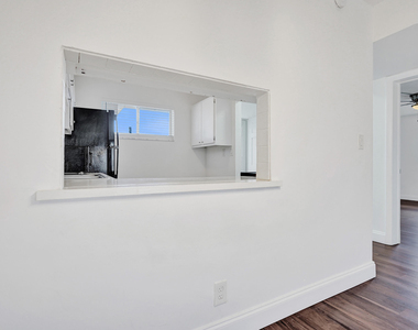 2640 S Garden Dr Drive S - Photo Thumbnail 11