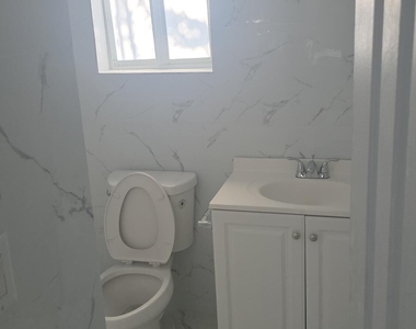 5211 Sw 24th Street - Photo Thumbnail 2