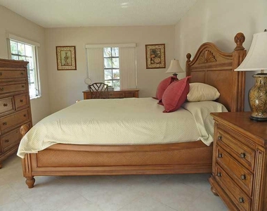 6417 Bay Club Drive - Photo Thumbnail 14