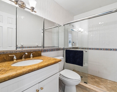 6417 Bay Club Drive - Photo Thumbnail 23