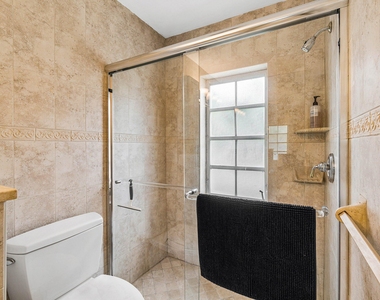 6417 Bay Club Drive - Photo Thumbnail 21