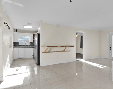 1821 Montague Street - Photo Thumbnail 5