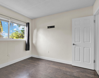 1821 Montague Street - Photo Thumbnail 10