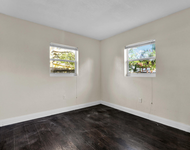 1821 Montague Street - Photo Thumbnail 11