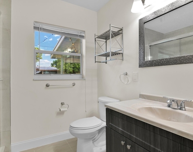 1821 Montague Street - Photo Thumbnail 20