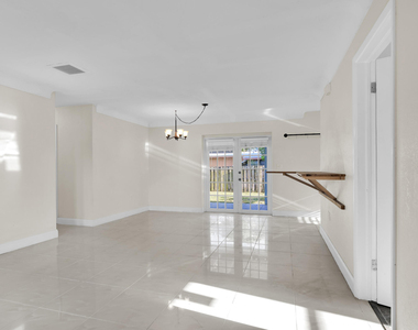 1821 Montague Street - Photo Thumbnail 3