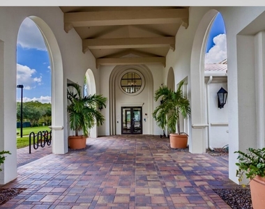 9205 Dupont Place - Photo Thumbnail 53